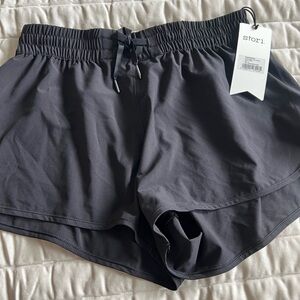 Stori shorts